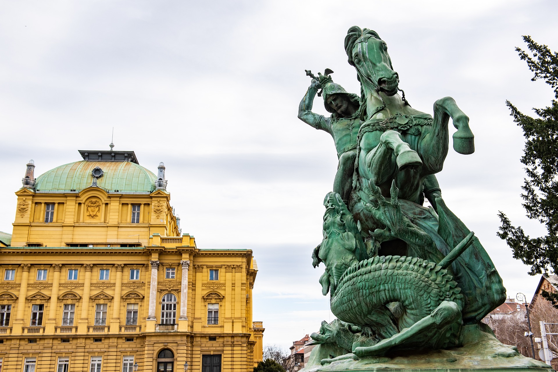 https://bestbtransfer.si/wp-content/uploads/2025/12/Zagreb-City-Tour.jpg